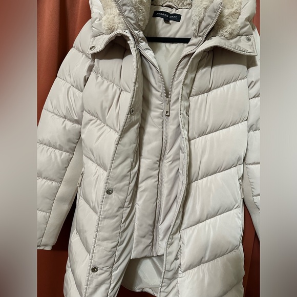 Andrew Marc Cream Puffer Jacket Faux Fur Lined Hood and Collar Womens M - Picture 2 of 15